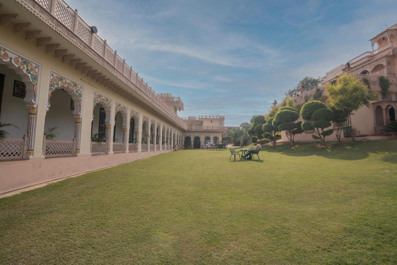 Fort Beejwar Chauhan By Aayams Neemrana Shahjahanpur Экстерьер фото
